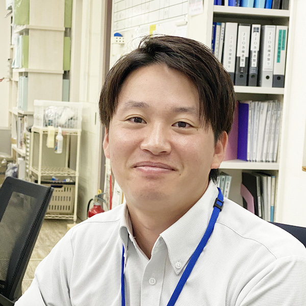 川原林　廉